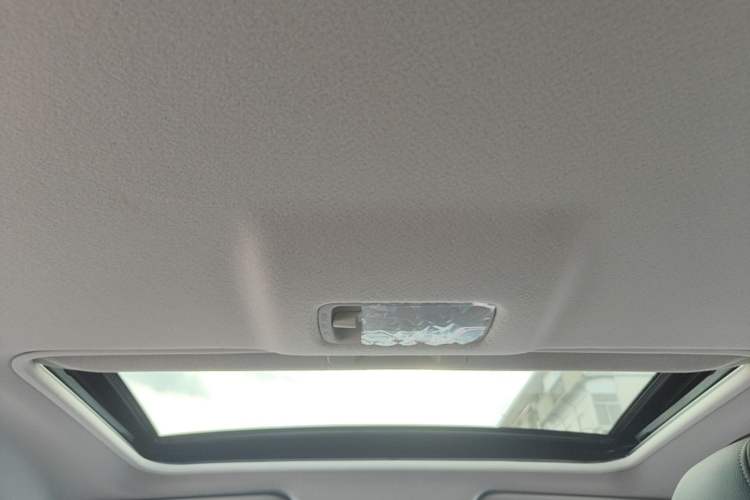 Used Nissan Tiida 2024 1.6L CVT Cool Dynamic Edition Headliner