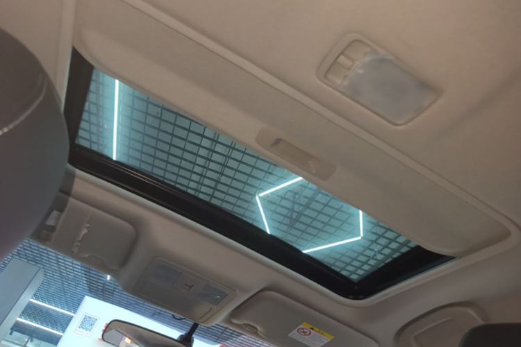 Used Nissan Tiida 2024 1.6L CVT Cool Dynamic Edition Headliner