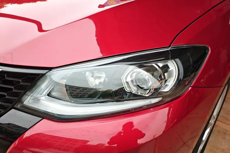 Used Nissan Tiida 2024 1.6L CVT Smart Drive Edition Left Front Headlight
