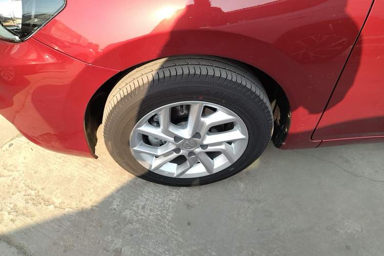 Used Nissan Tiida 2024 1.6L CVT Smart Drive Edition Left Front Wheel Hub