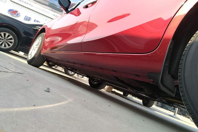 Used Nissan Tiida 2024 1.6L CVT Smart Drive Edition Left Side Sill
