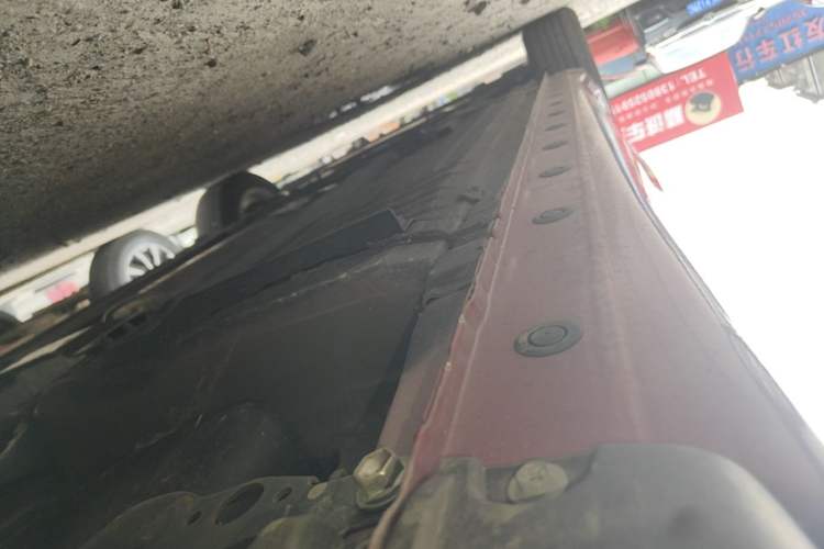 Used Nissan Tiida 2024 1.6L CVT Cool Dynamic Edition Left Side Sill