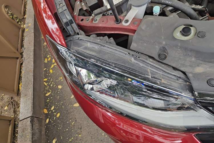 Used Nissan Tiida 2024 1.6L CVT Smart Drive Edition Right Front Headlight