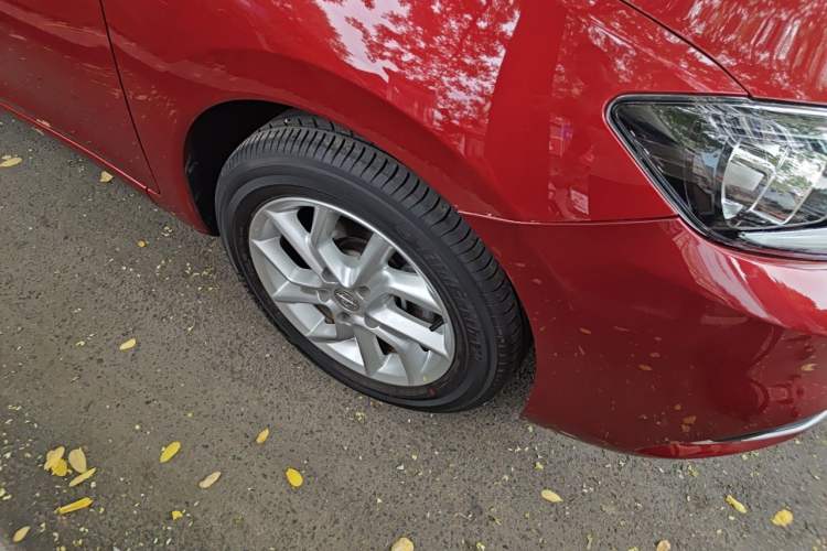 Used Nissan Tiida 2024 1.6L CVT Smart Drive Edition Right Front Wheel Hub