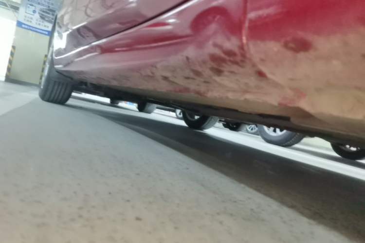 Used Nissan Tiida 2024 1.6L CVT Smart Drive Edition Right Side Sill