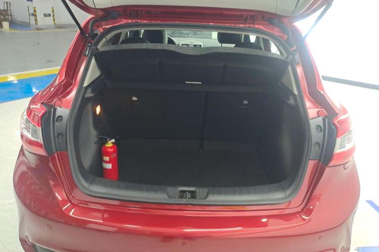 Used Nissan Tiida 2024 1.6L CVT Cool Dynamic Edition Trunk