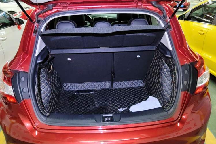Used Nissan Tiida 2024 1.6L CVT Cool Dynamic Edition Trunk