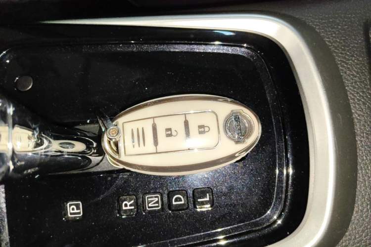 Used Nissan Tiida 2024 1.6L CVT Cool Dynamic Edition Vehicle Key