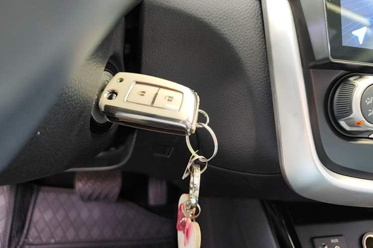 Used Nissan Tiida 2024 1.6L CVT Cool Dynamic Edition Vehicle Key