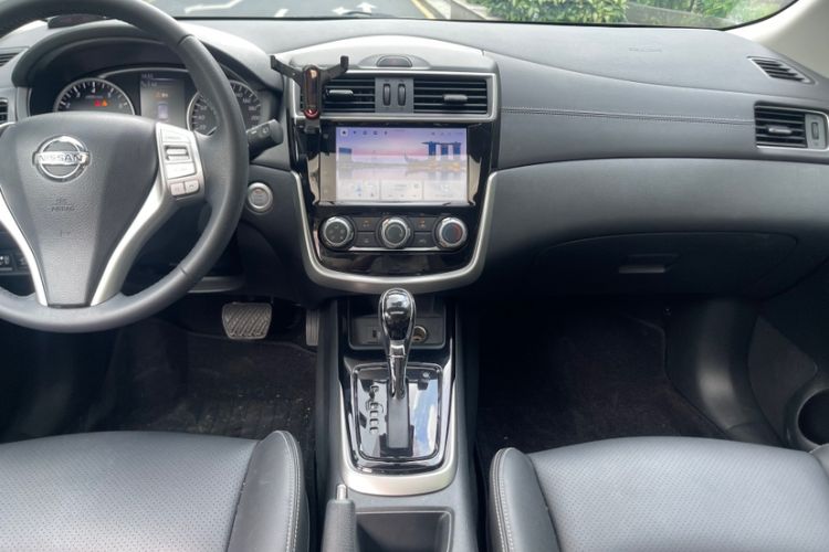 Used Nissan Tiida 2024 1.6L CVT Smart Drive Edition Audio And AC Panel