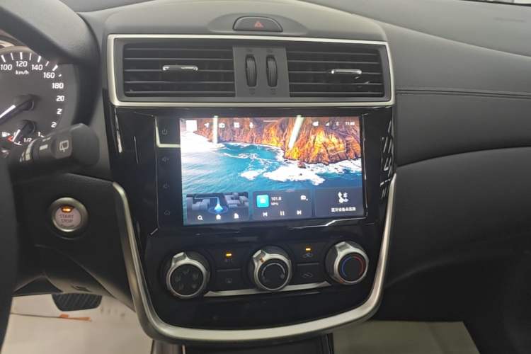 Used Nissan Tiida 2024 1.6L CVT Smart Drive Edition Audio And AC Panel