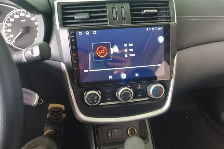 Used Nissan Tiida 2024 1.6L CVT Cool Dynamic Edition Audio And AC Panel