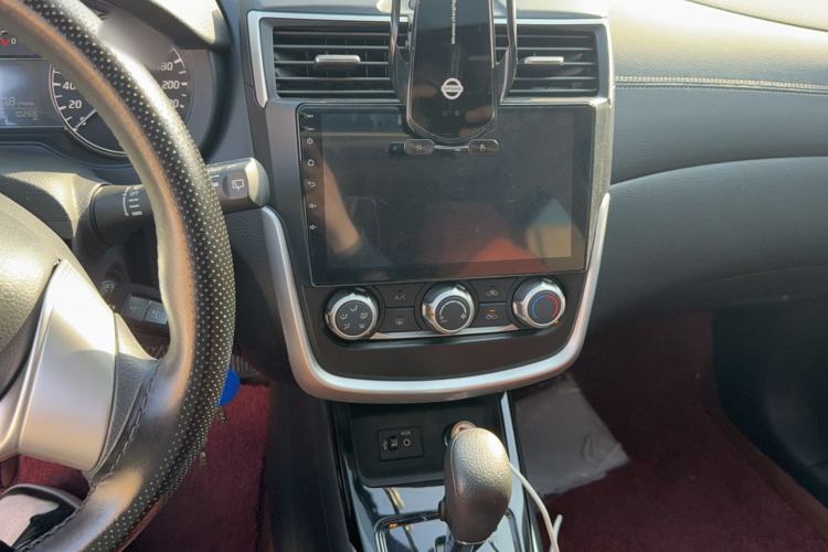 Used Nissan Tiida 2024 1.6L CVT Cool Dynamic Edition Audio And AC Panel