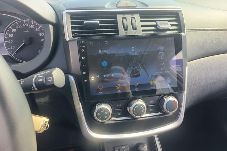 Used Nissan Tiida 2024 1.6L CVT Cool Dynamic Edition Audio And AC Panel