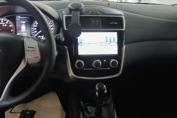 Used Nissan Tiida 2024 1.6L CVT Smart Drive Edition Audio And AC Panel