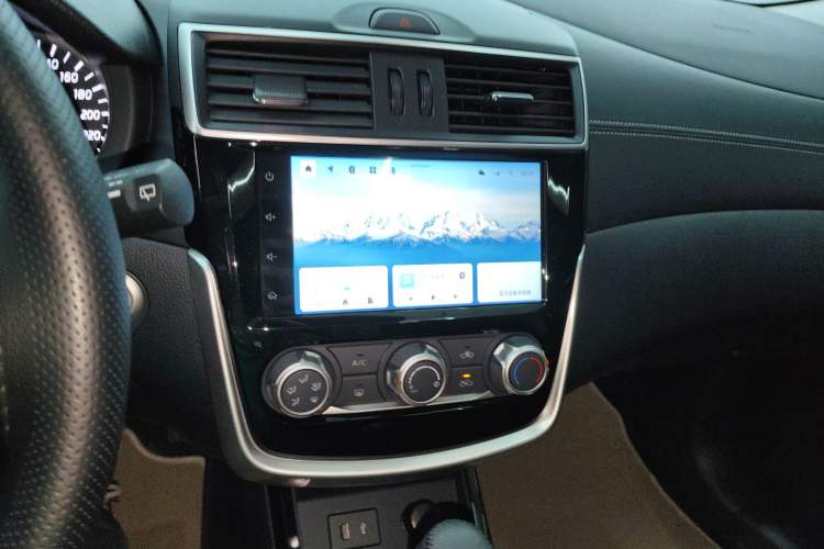 Used Nissan Tiida 2024 1.6L CVT Smart Drive Edition Audio And AC Panel