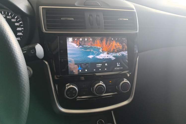 Used Nissan Tiida 2024 1.6L CVT Smart Drive Edition Audio And AC Panel