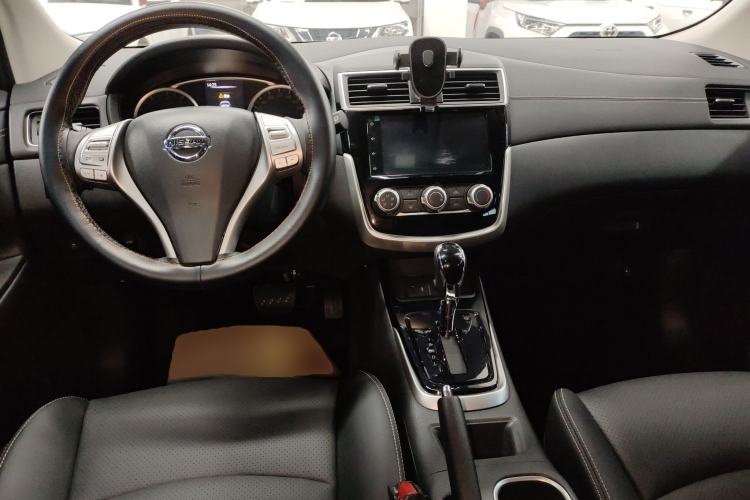 Used Nissan Tiida 2024 1.6L CVT Smart Drive Edition Center Console