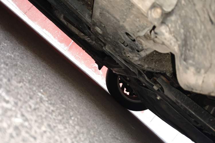 Used Nissan Tiida 2024 1.6L CVT Cool Dynamic Edition Chassis Front Right