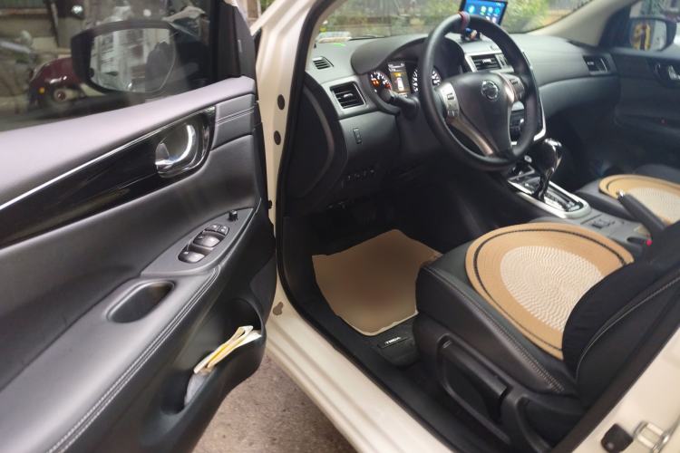 Used Nissan Tiida 2024 1.6L CVT ZhiZun Edition Driver Seat