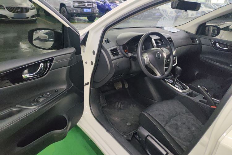 Used Nissan Tiida 2024 1.6L CVT Cool Dynamic Edition Driver Seat