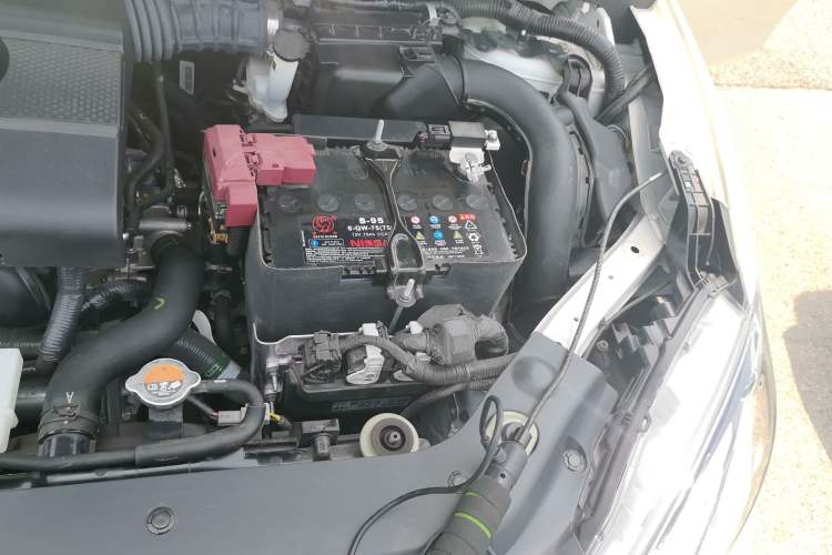 Used Nissan Tiida 2024 1.6L CVT Cool Dynamic Edition Engine Bay Left