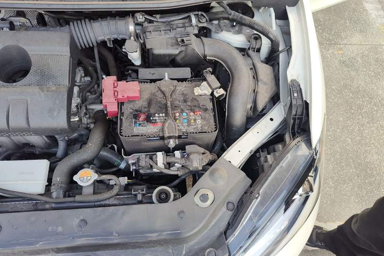 Used Nissan Tiida 2024 1.6L CVT Smart Drive Edition Engine Bay Left