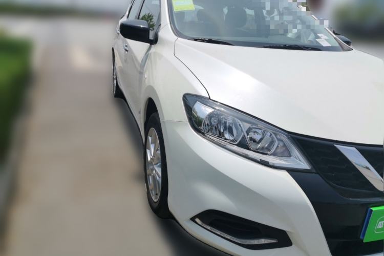 Used Nissan Tiida 2024 1.6L CVT Cool Dynamic Edition Front Right 45 Deg