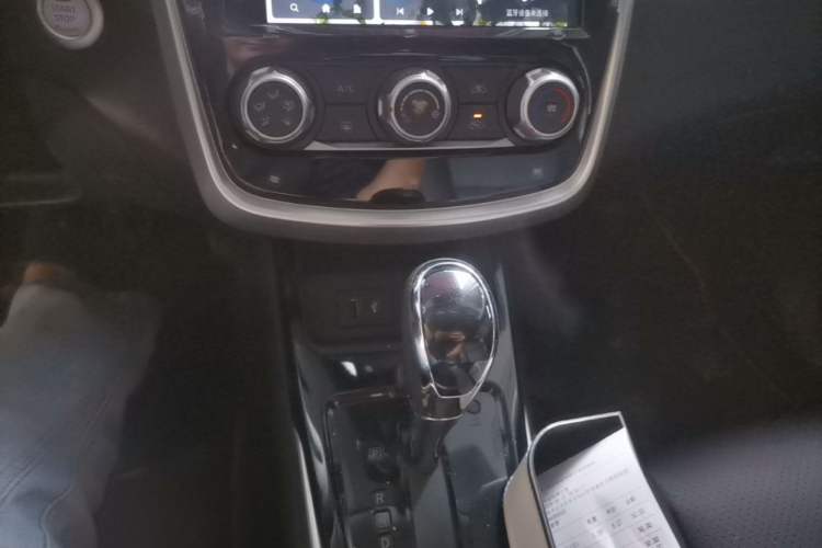 Used Nissan Tiida 2024 1.6L CVT Smart Drive Edition Gear Lever
