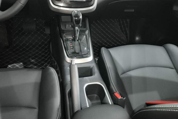 Used Nissan Tiida 2024 1.6L CVT Smart Drive Edition Gear Lever