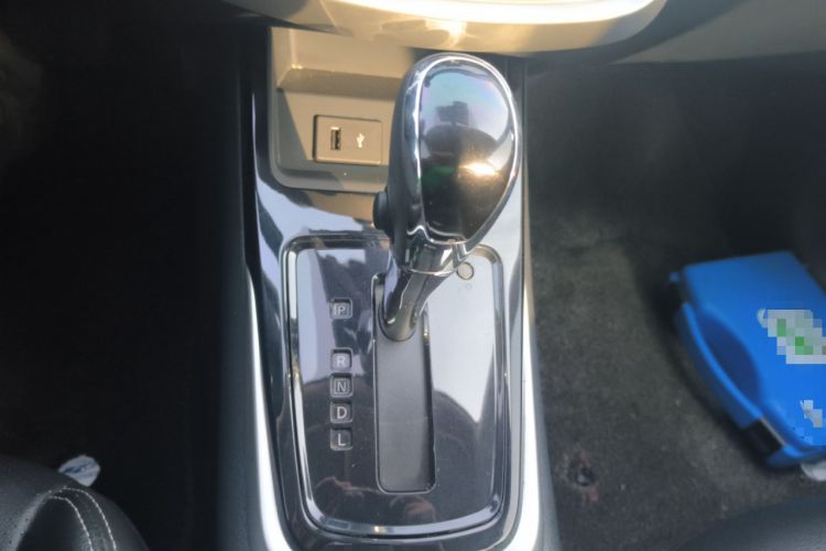 Used Nissan Tiida 2024 1.6L CVT Smart Drive Edition Gear Lever