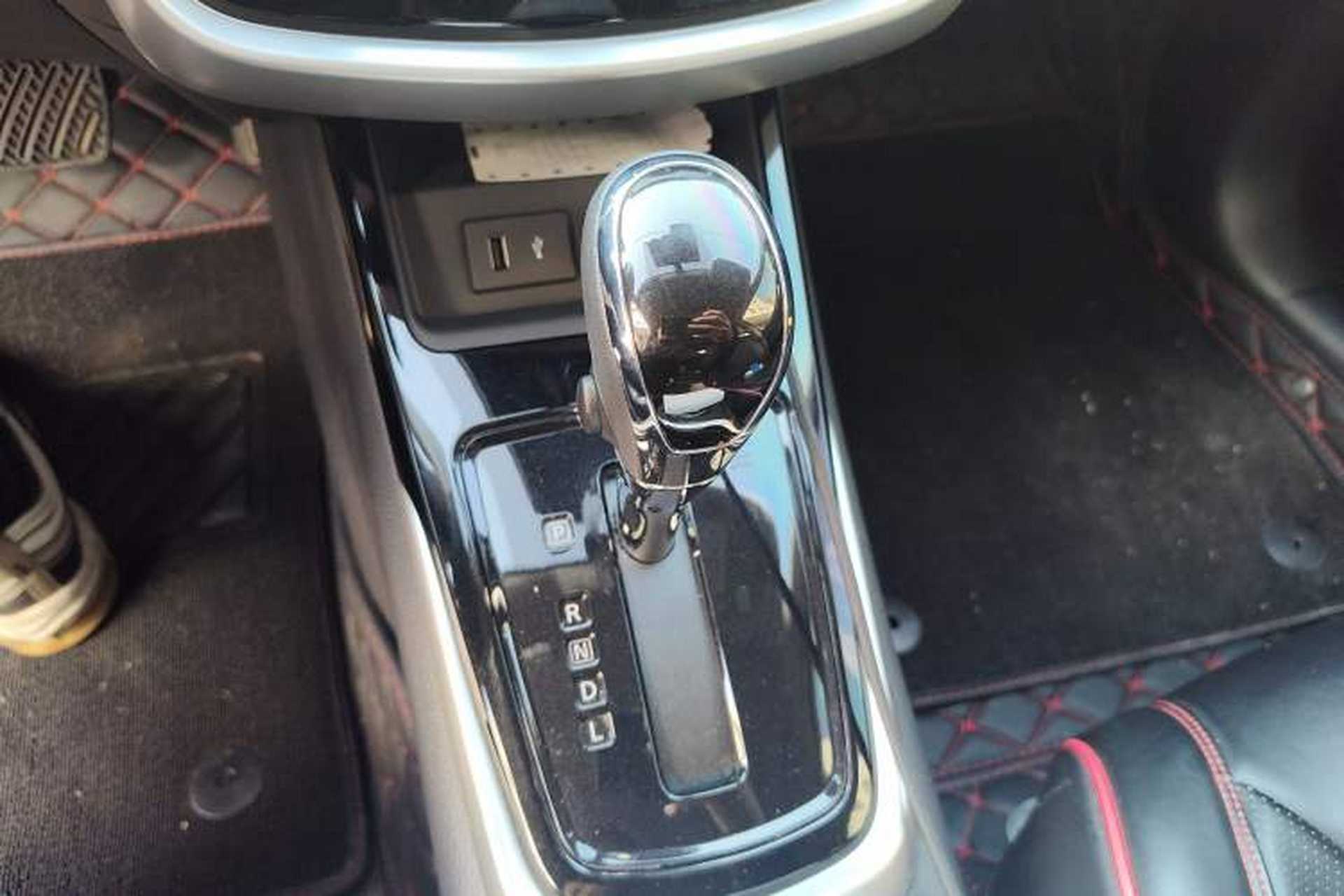 Used Nissan Tiida 2024 1.6L CVT Smart Drive Edition Gear Lever