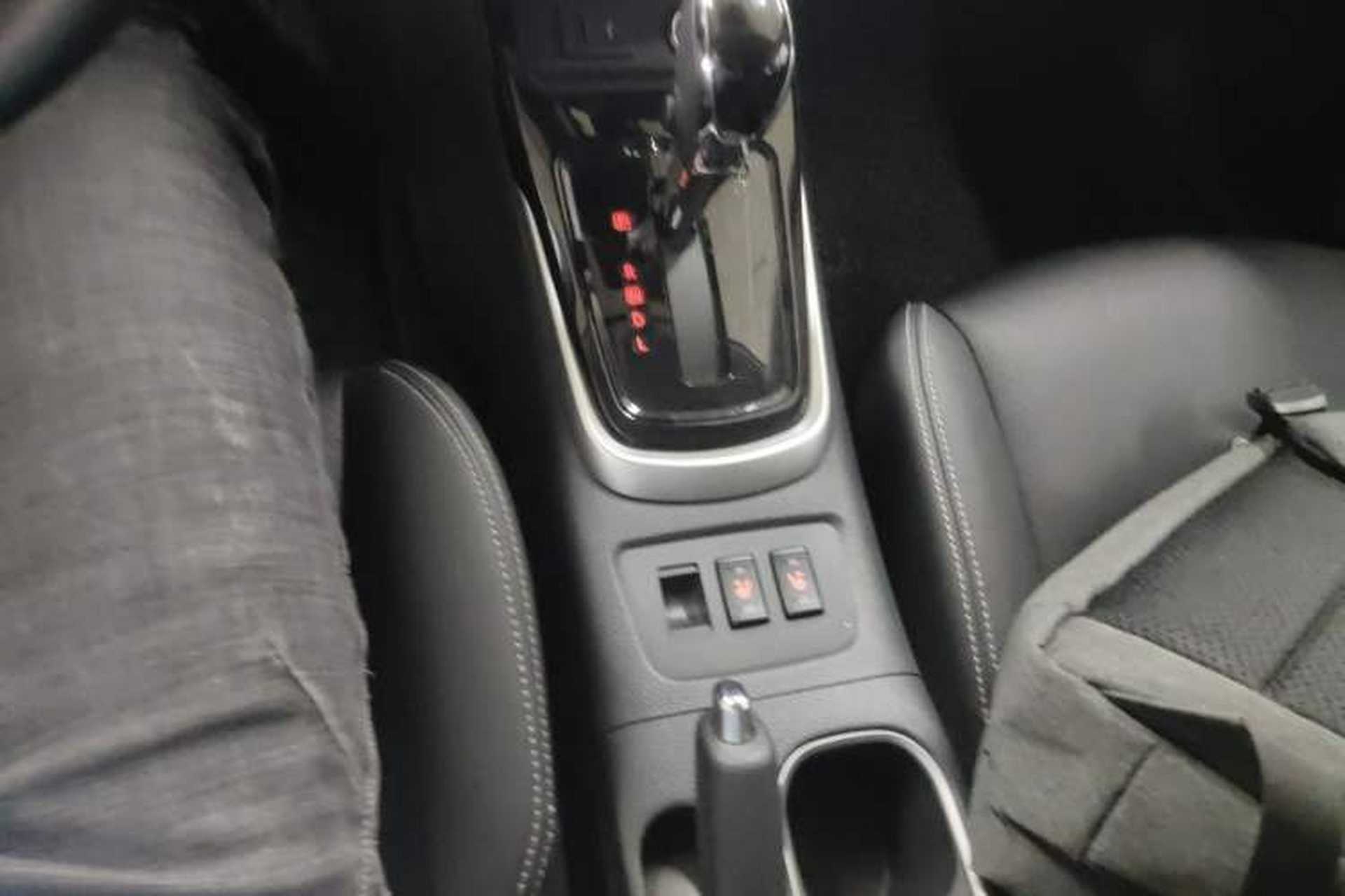 Used Nissan Tiida 2024 1.6L CVT ZhiZun Edition Gear Lever