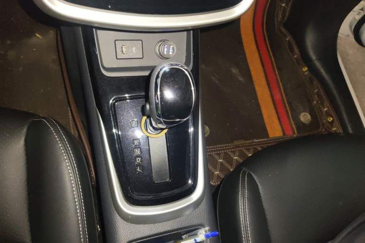 Used Nissan Tiida 2024 1.6L CVT Smart Drive Edition Gear Lever