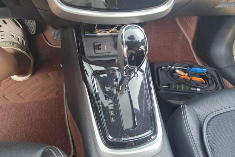Used Nissan Tiida 2024 1.6L CVT Smart Drive Edition Gear Lever
