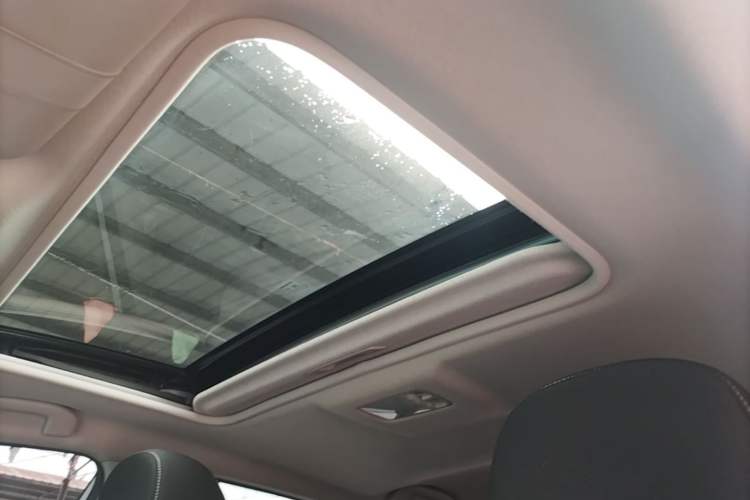 Used Nissan Tiida 2024 1.6L CVT Cool Dynamic Edition Headliner