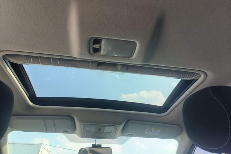 Used Nissan Tiida 2024 1.6L CVT Cool Dynamic Edition Headliner