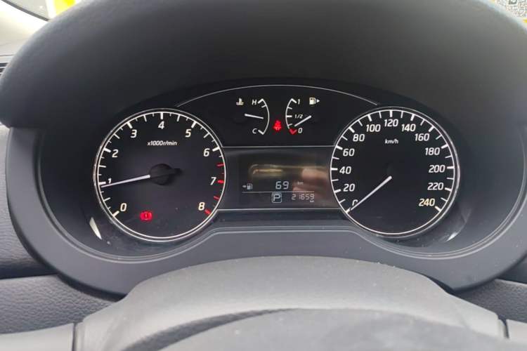 Used Nissan Tiida 2024 1.6L CVT Cool Dynamic Edition Instrument Cluster