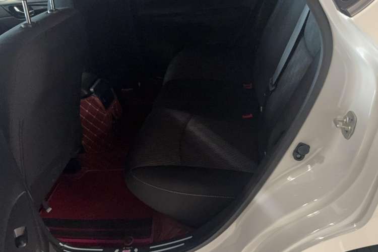 Used Nissan Tiida 2024 1.6L CVT Cool Dynamic Edition Interior 1