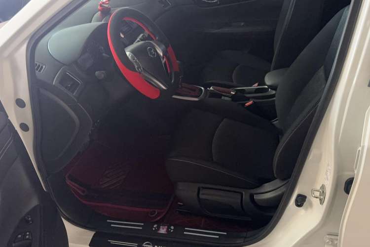 Used Nissan Tiida 2024 1.6L CVT Cool Dynamic Edition Interior 2