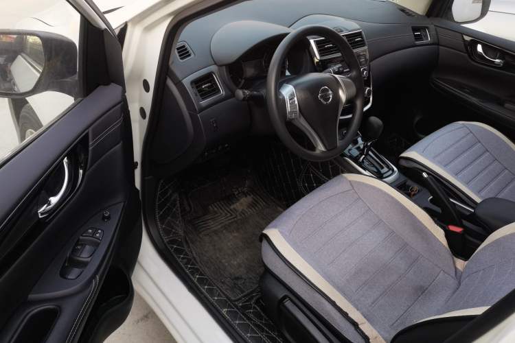 Used Nissan Tiida 2024 1.6L CVT Cool Dynamic Edition Interior 3