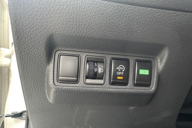 Used Nissan Tiida 2024 1.6L CVT Cool Dynamic Edition Interior 3
