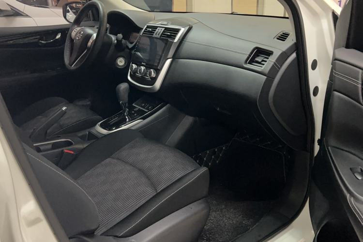 Used Nissan Tiida 2024 1.6L CVT Cool Dynamic Edition Interior 4
