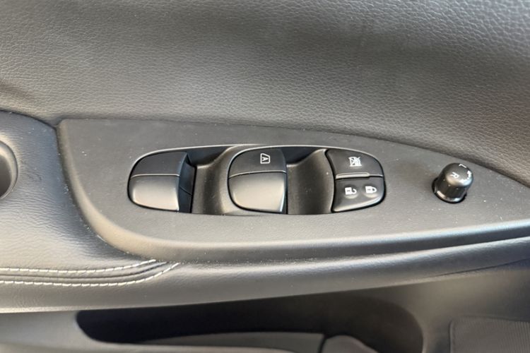 Used Nissan Tiida 2024 1.6L CVT Cool Dynamic Edition Interior 7