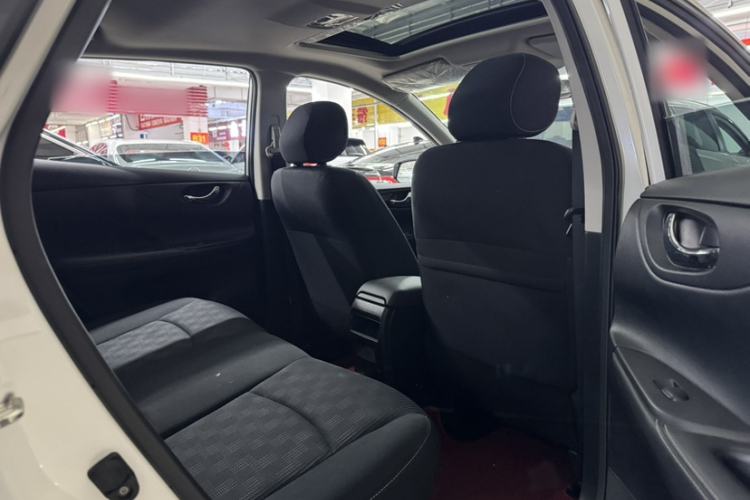 Used Nissan Tiida 2024 1.6L CVT Cool Dynamic Edition Interior 7