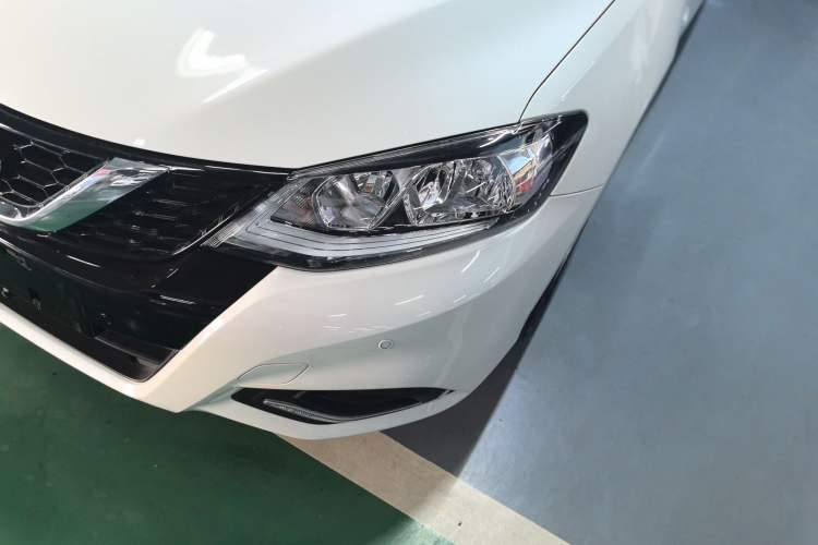Used Nissan Tiida 2024 1.6L CVT Cool Dynamic Edition Left Front Headlight