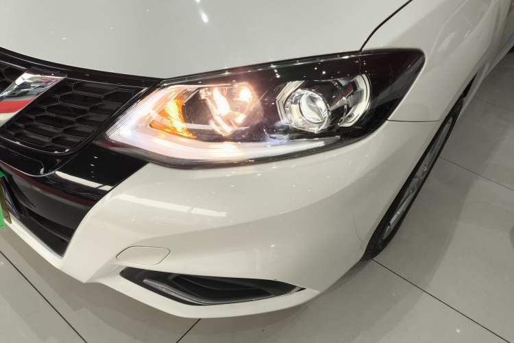 Used Nissan Tiida 2024 1.6L CVT Smart Drive Edition Left Front Headlight