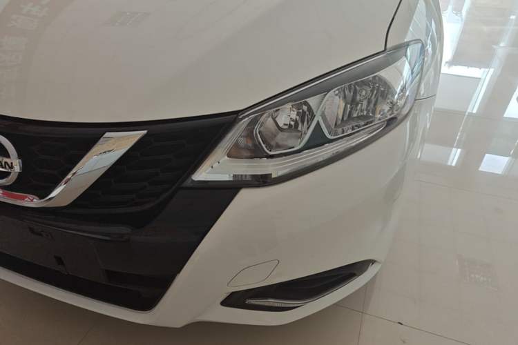 Used Nissan Tiida 2024 1.6L CVT Cool Dynamic Edition Left Front Headlight