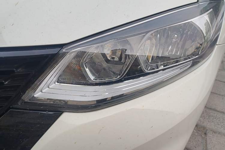 Used Nissan Tiida 2024 1.6L CVT Cool Dynamic Edition Left Front Headlight