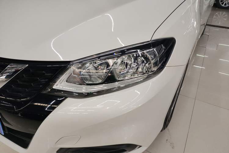 Used Nissan Tiida 2024 1.6L CVT Cool Dynamic Edition Left Front Headlight